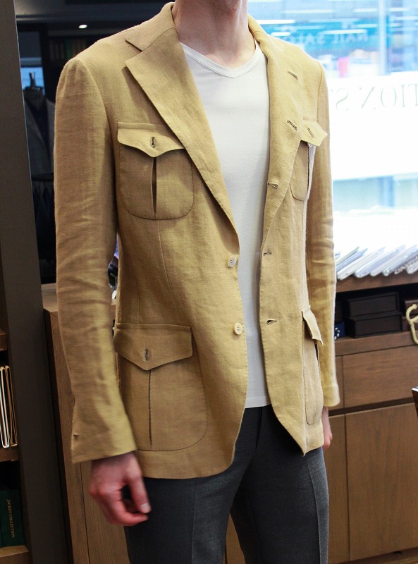 未使用に近い　バグッタ　リネン　サファリジャケット バンドカラー　S 未使用に近い バグッタ リネン サファリジャケット バンドカラー S